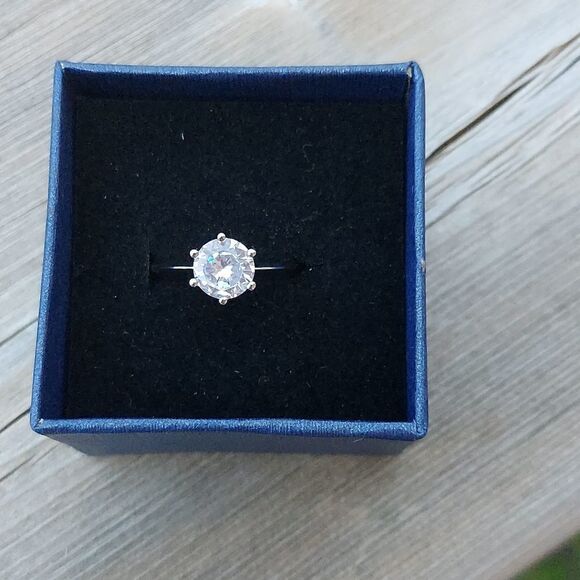 2Ct Cubic Zircon 925 Silver Ring - Picture 4 of 8